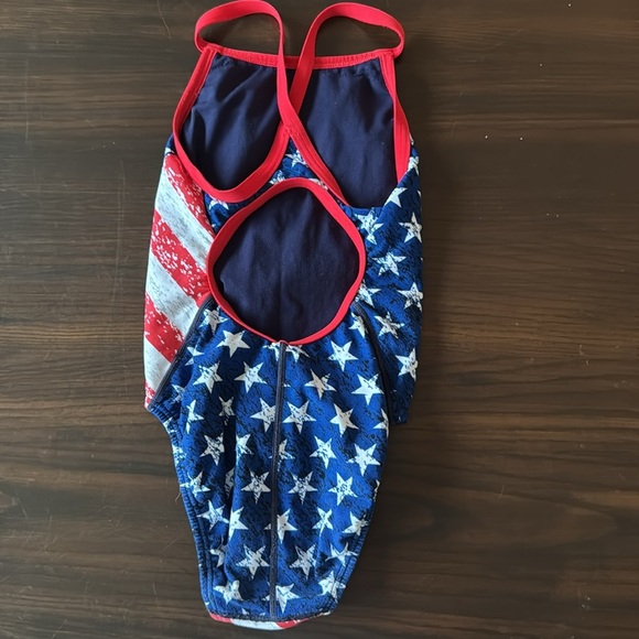 TYR Training Suit 26 - Picture 2 of 3